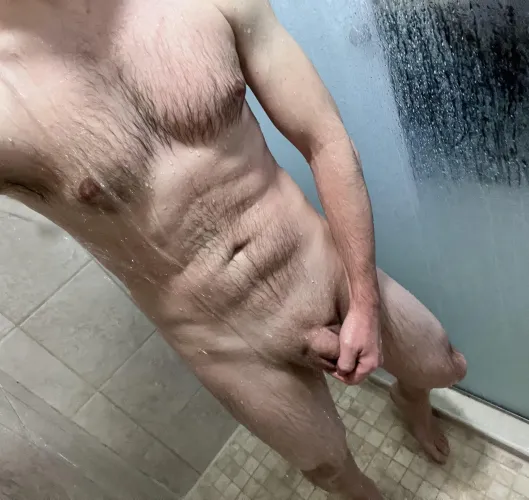 Everyone loves a Saturday morning shower selfie, right?