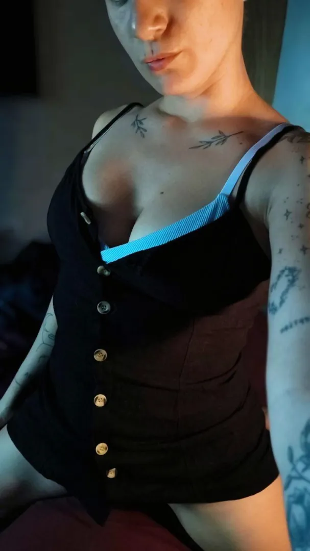 Evindo nudes a los primeros 20 que reaccionen y comenten