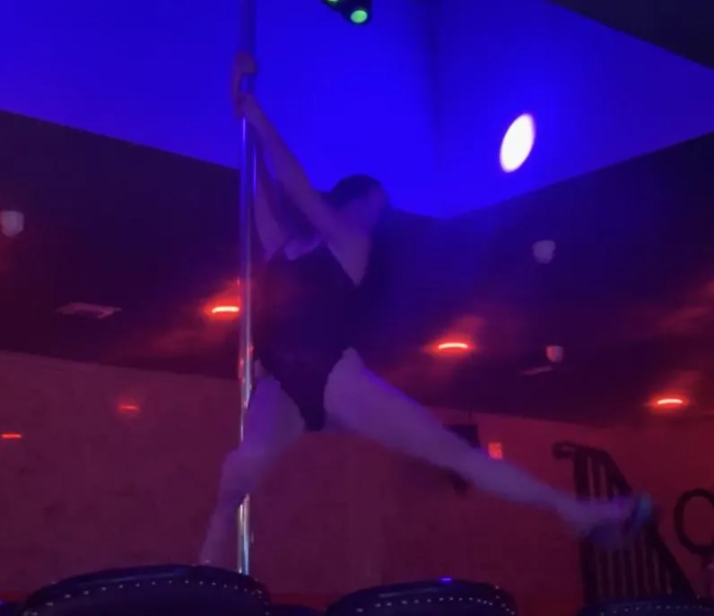 Ex ballerinas -> strippers read me ❤️
