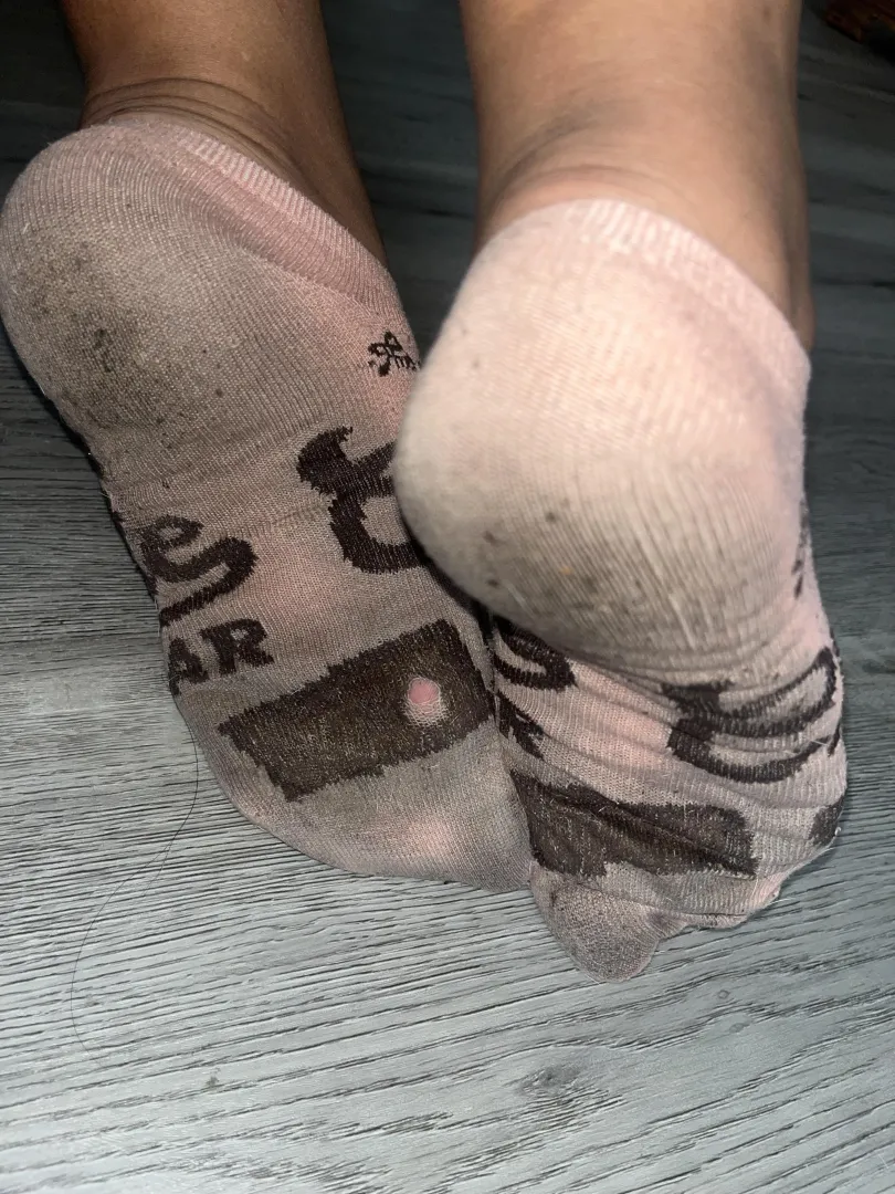 [F] sweaty dirty prints + sole rips = relapse