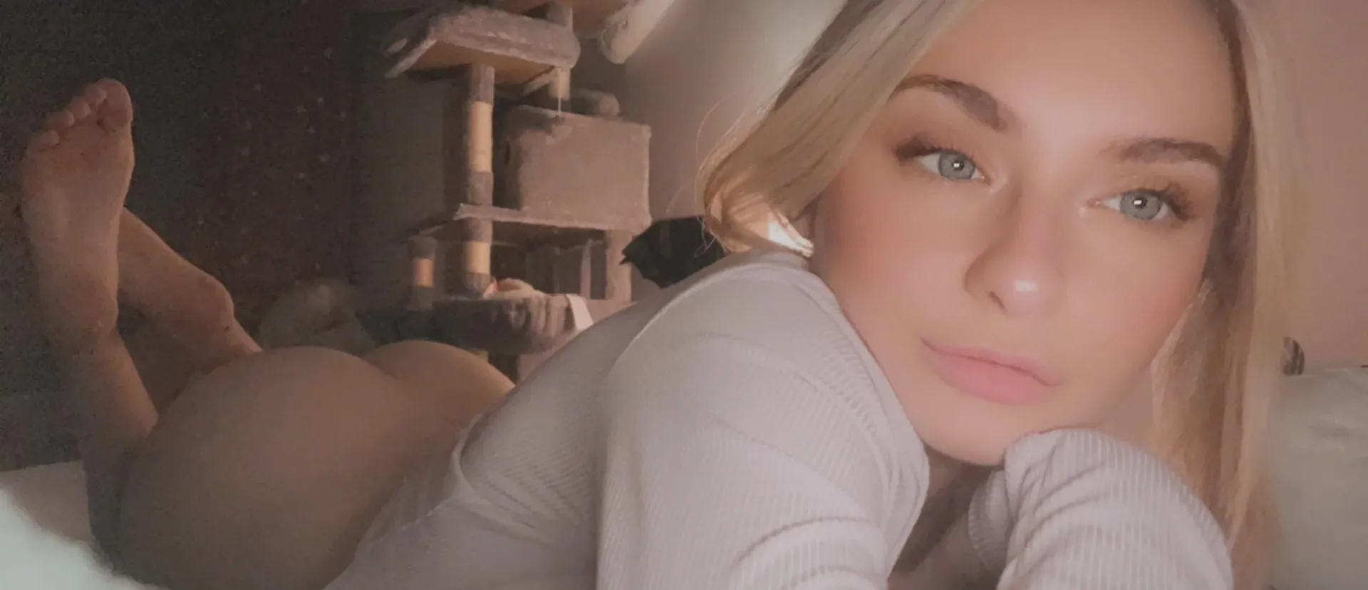 F21 down to send my tits to anyone who likes this post, just rate my perfect tits.