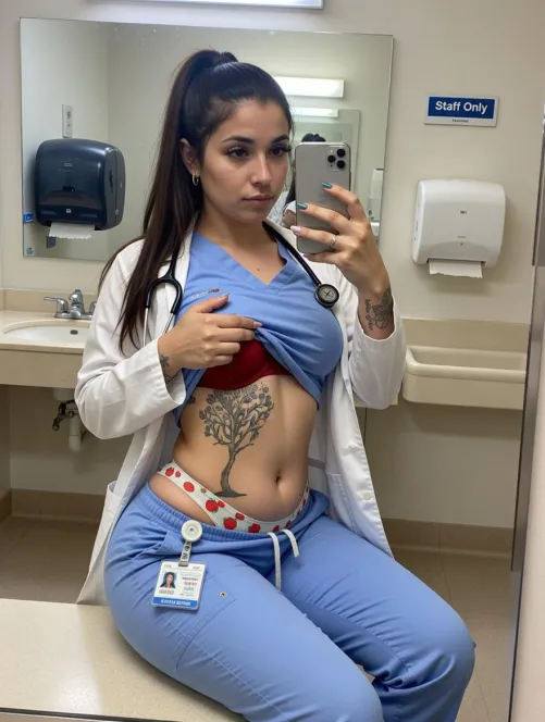 F27 - i sneak sexy pics at work, wanna see?