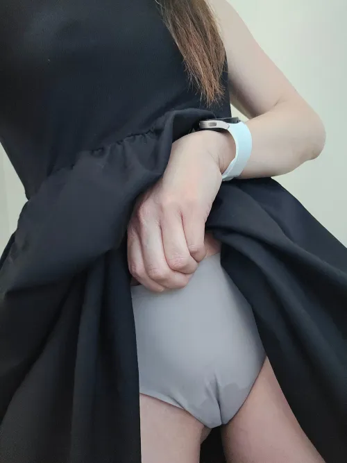 F38 very horny at work. Want to be bred. Would love to hear what you'll do to my dirty pussy.