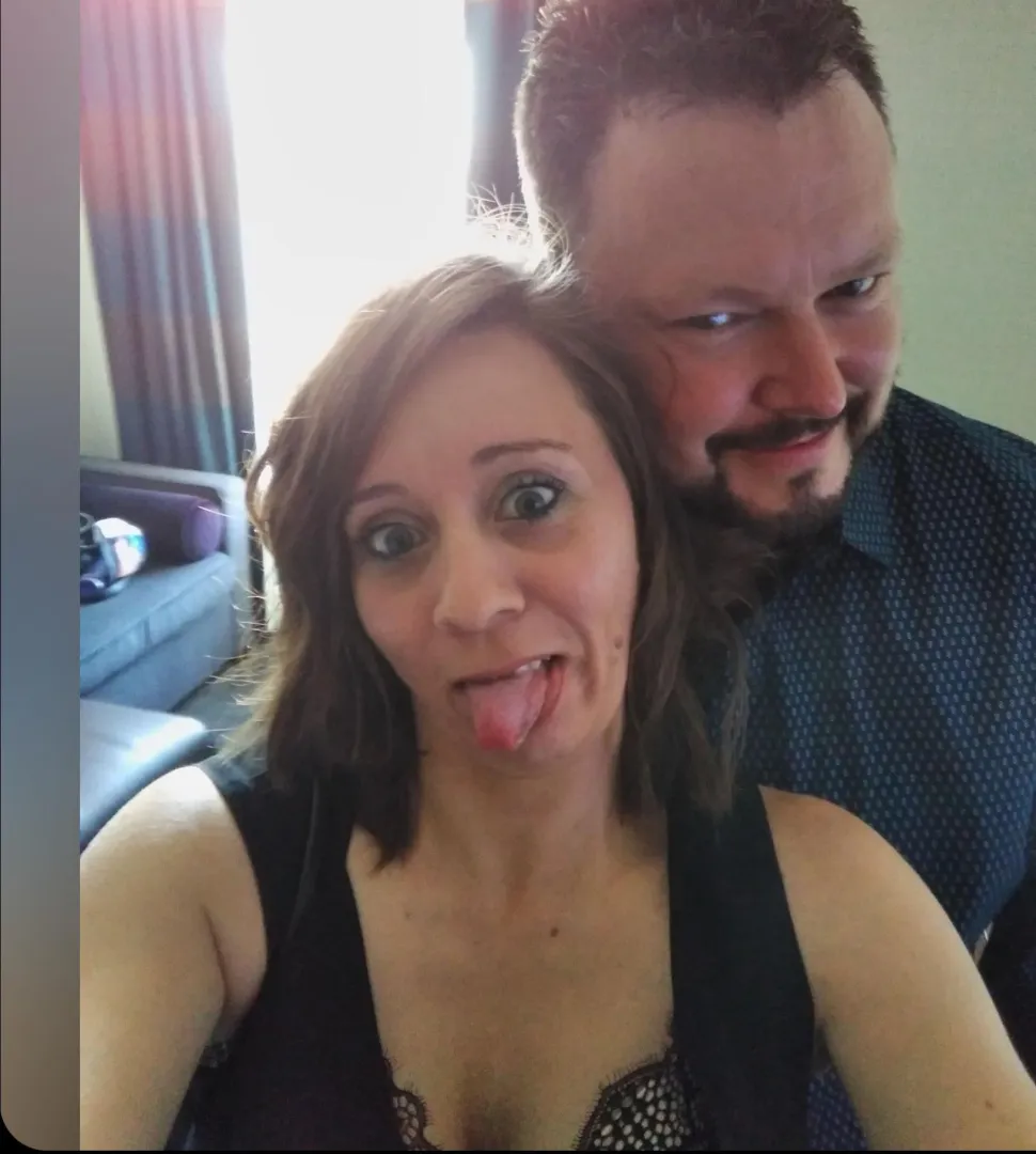 F44 M44 been together 29 year. We are from ontario, new to this life style looking for first time