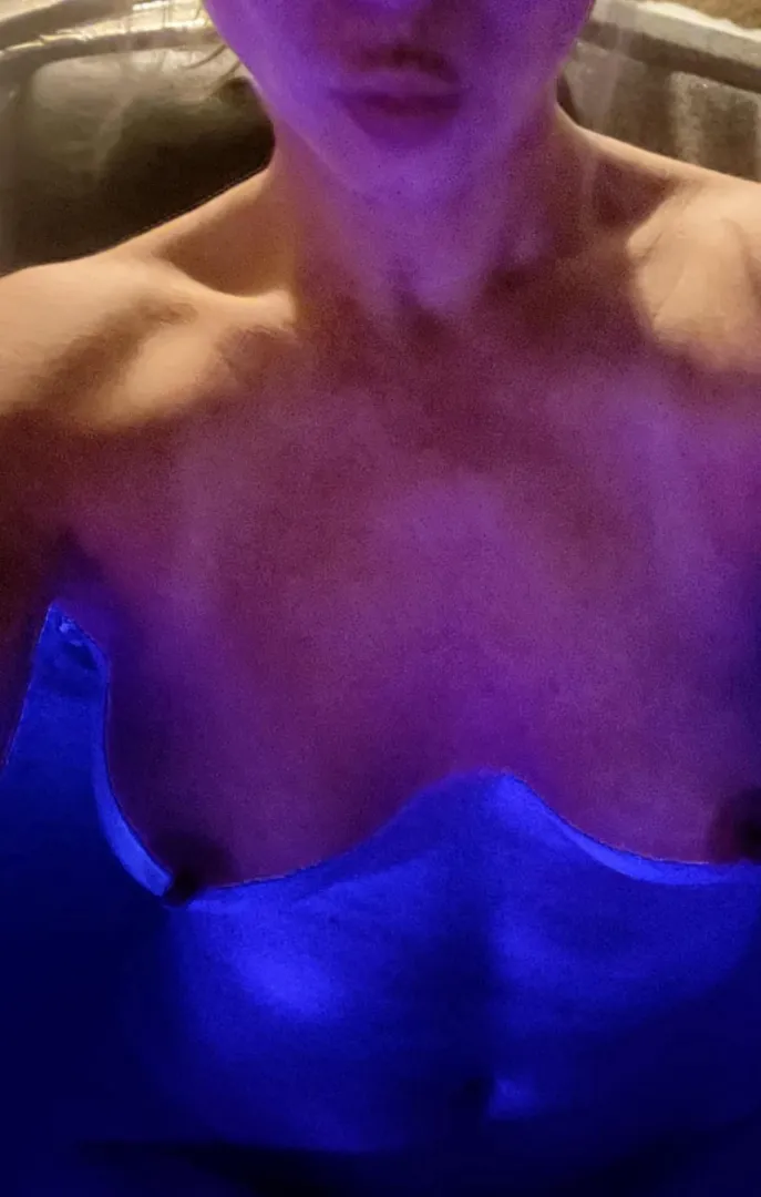 F4F ld love to find a married gf in Boise to go to hot yoga with.  Let’s go to class then go rinse off together and see what happens.