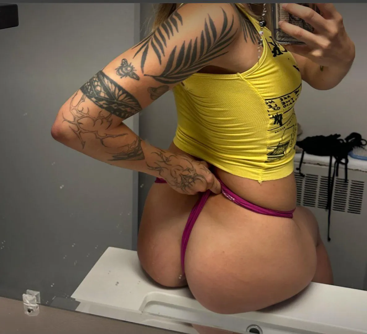 [F4M] JOI, sexting, trade? What you wanna do with horny, hot blonde like me? Oh at the end I can rate you:)