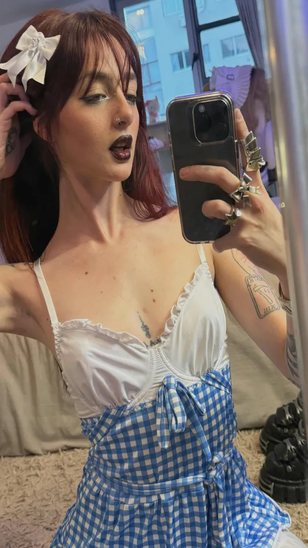 F4M Need a host for some fun t.ele and grm: .lunawaffles'.