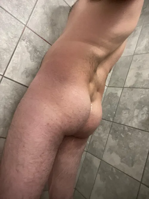 Fat tight ass only missing daddy’s cock