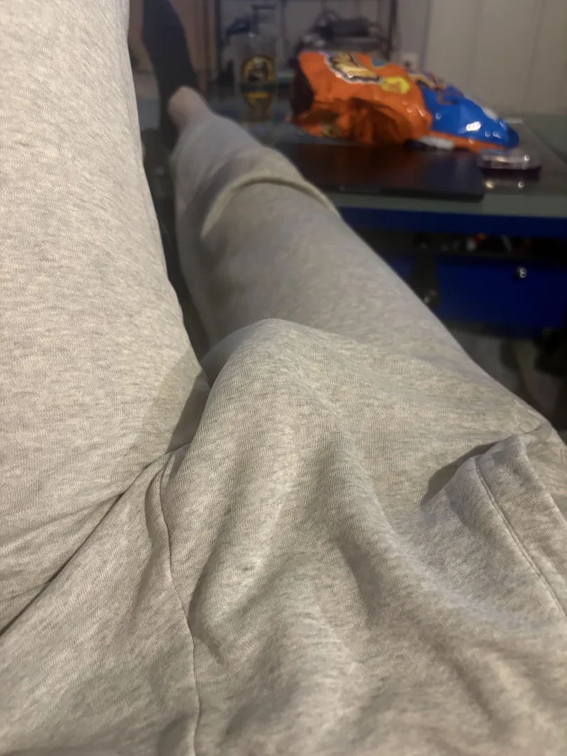 feel like getting out of my comfort zone tonight so first post