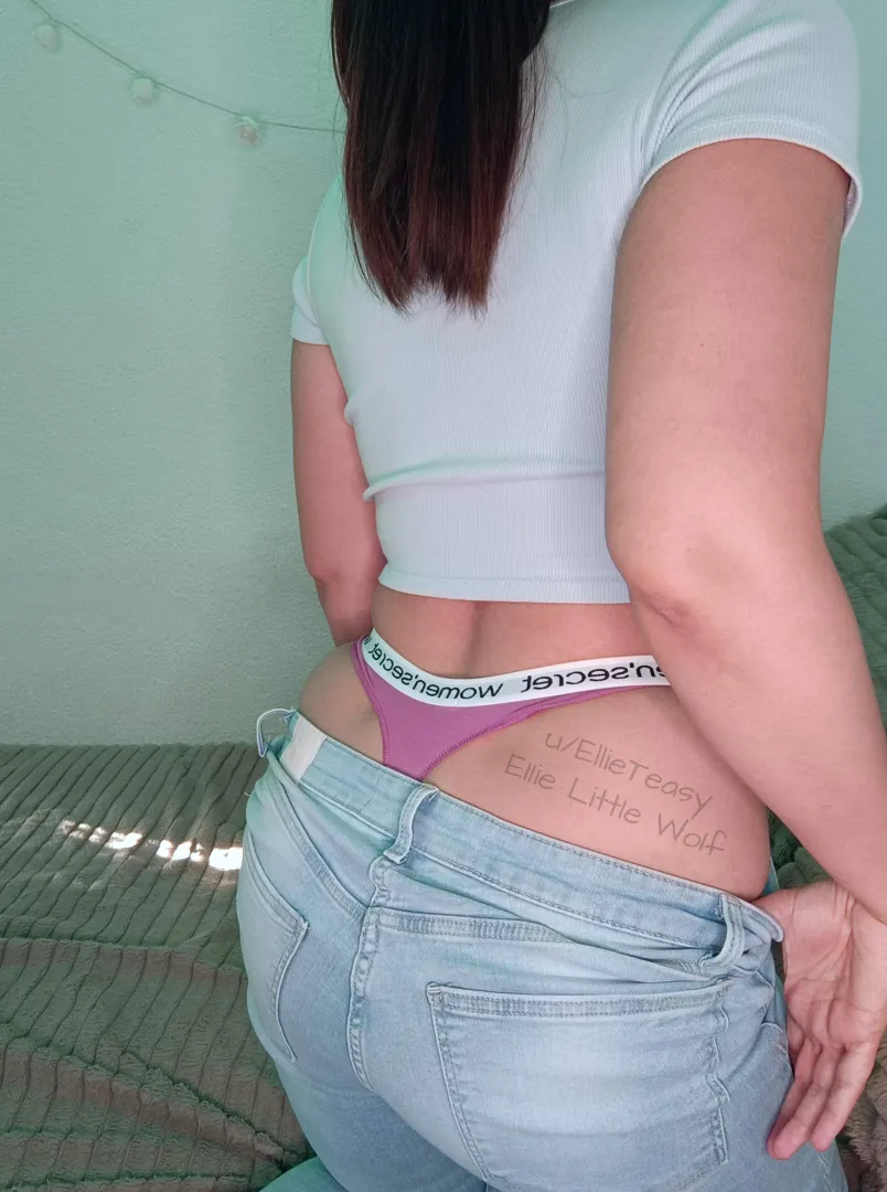 Feeling extra mean today.. wanna disappear between my cheeks?