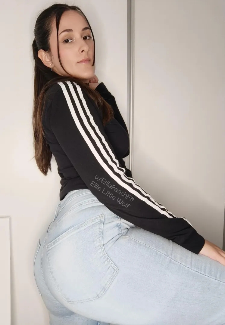 Feeling extra naughty knowing my huge booty is trapped in denim right now