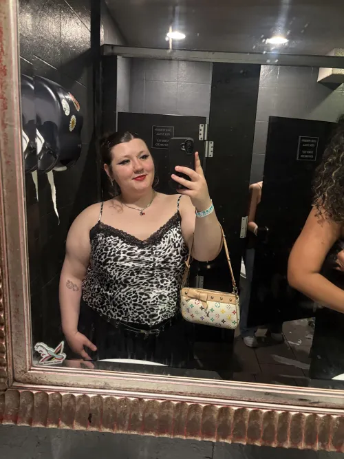 Feeling very confident and fierce ❤️✨