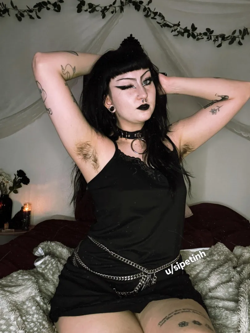 feeling very witchy on this fine evening