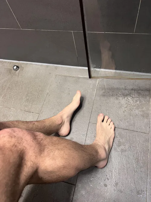 Feet content