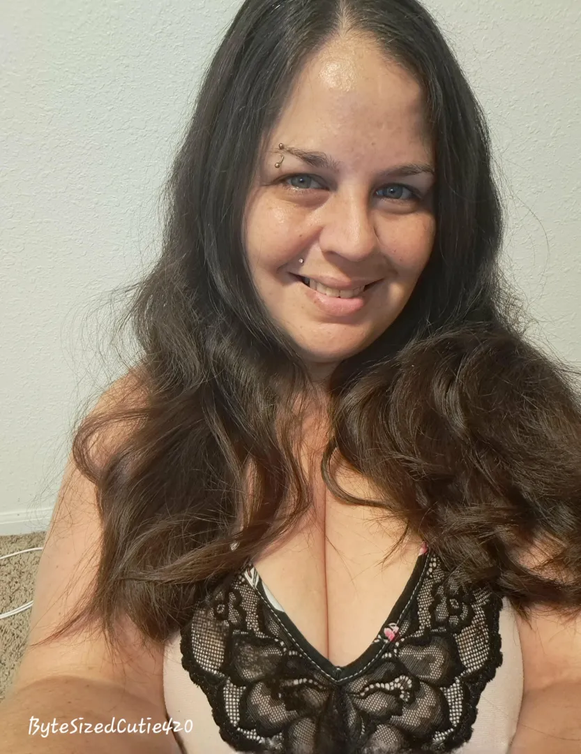 Fetish Haven Seller Profile for u/ByteSizedCutie420