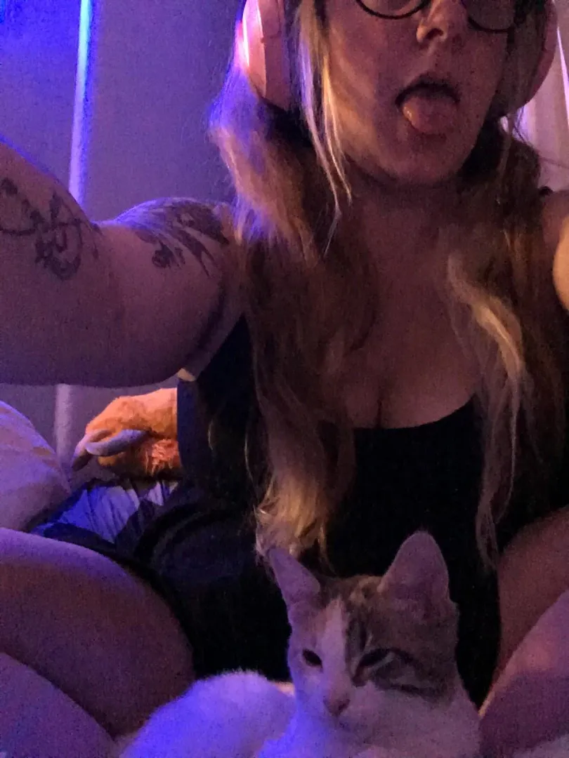 Fetish Haven Seller Profile for u/kitten-knap-3672