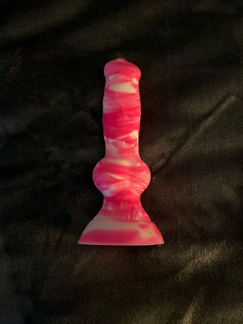 First Knotted Dildo (time to see what the hype is about)
