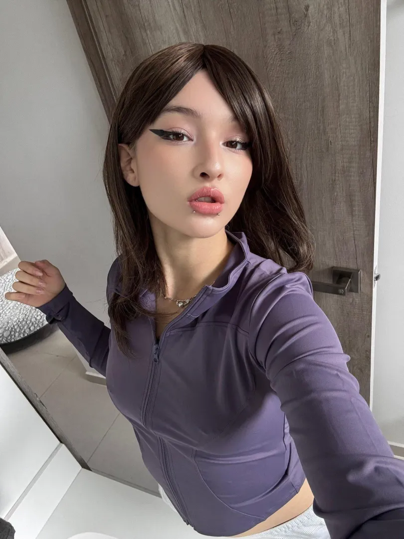 Flexing hard your obsession is part of my workout.