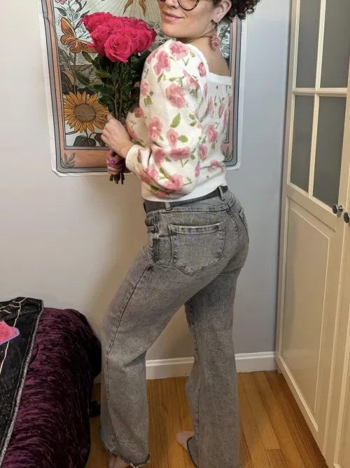 Flowers for me in a GFE? How sweet of you 