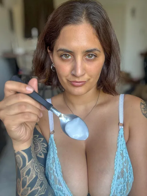 Follow my rules, eat it all