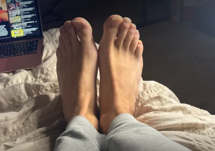 For the ones who appreciate a good pair of feet