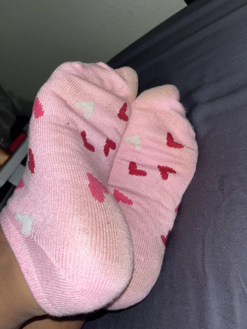 Freashly an hour and already having feet prints