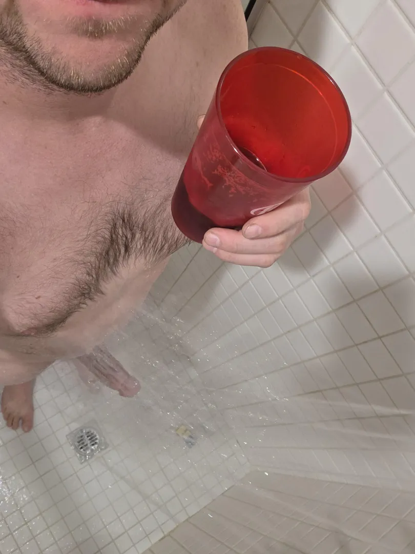 Friday happy hower starting in the shower with jack and rootbeer again.