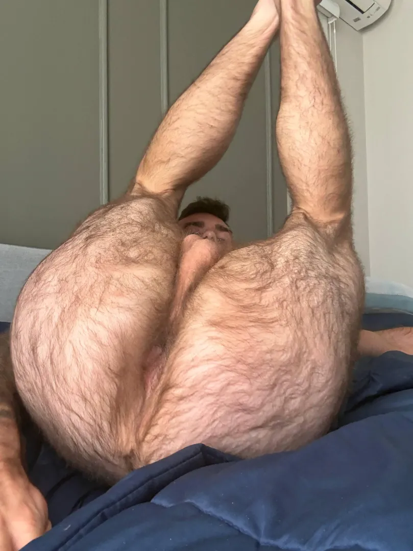 Fuck this ass so hard please