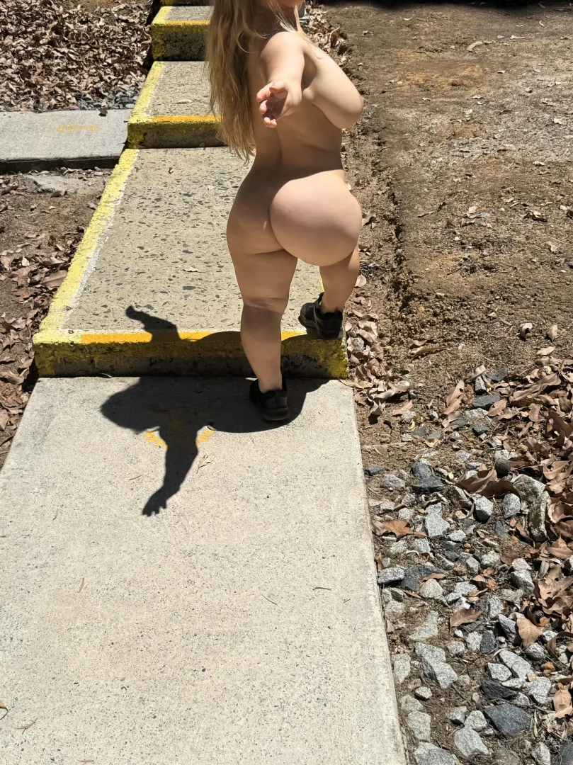 fuckable for a dwarf ?