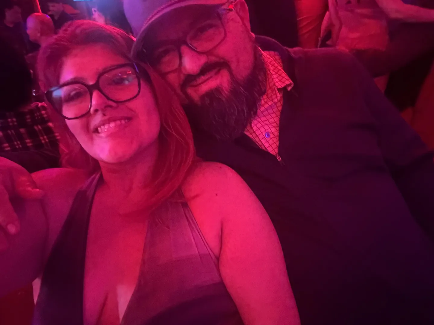 Fun couple! Let’s connect and have some fun!