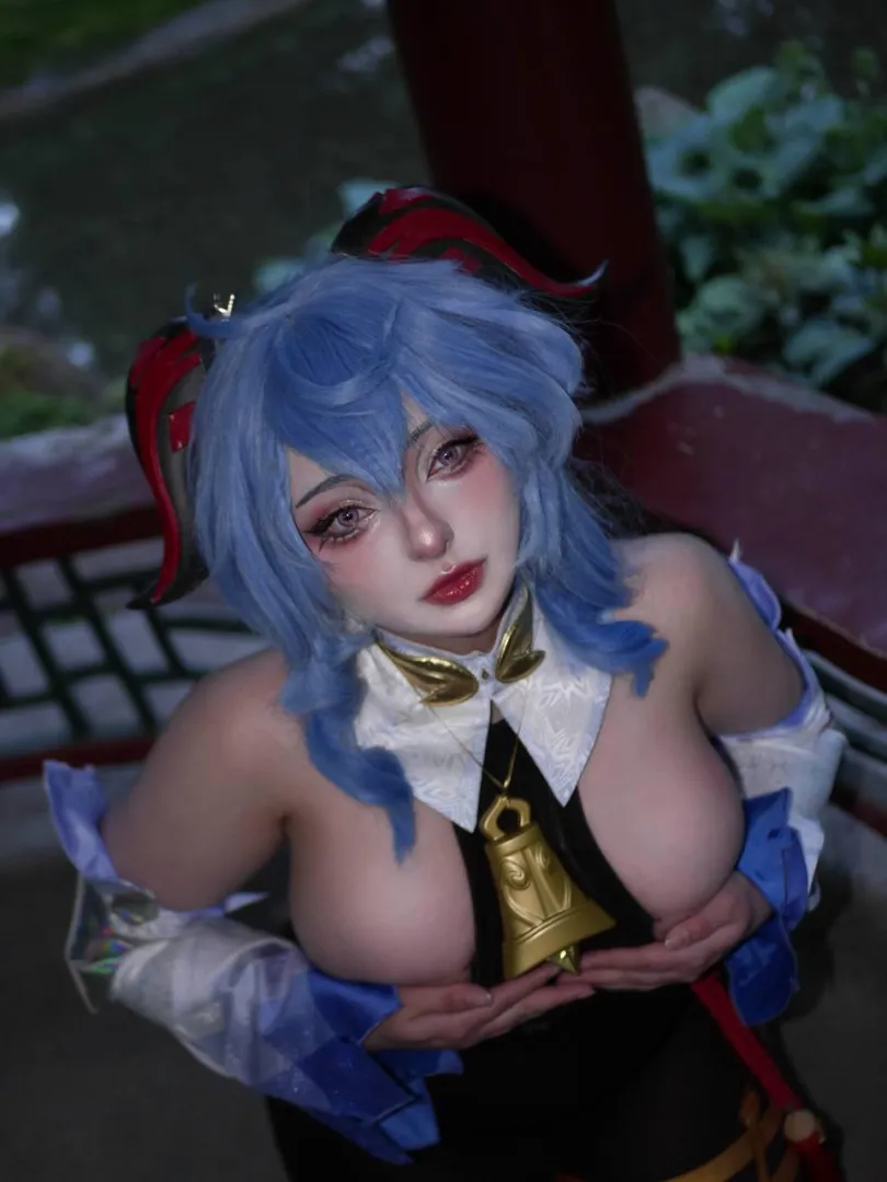Ganyu cosplay by met0.tox