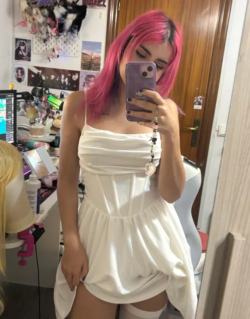 Geeky girls in white are pure :)