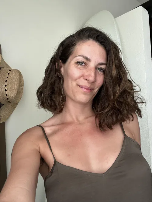 Getting ready for an evening out and felt pretty  [f]