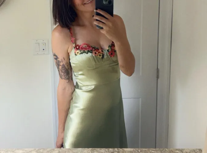 Give in to your deepest desires, let me take you over 