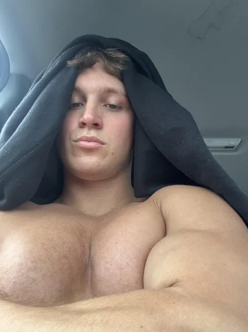 Giving you my Snapchat if you want to worship me with money:)