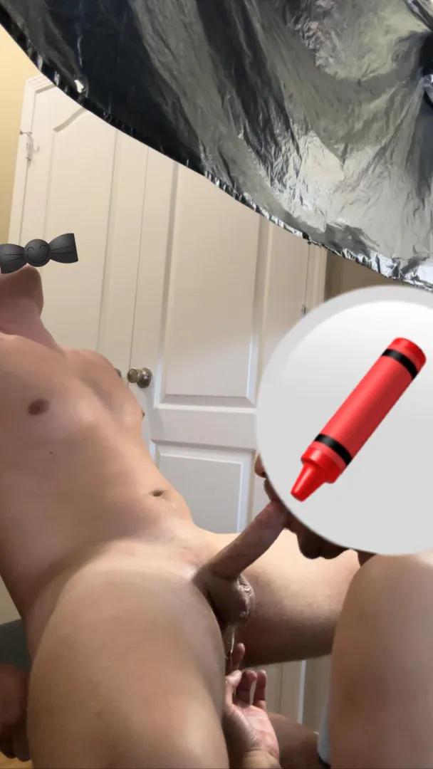 Gloryhole open for Horny Marines that need a good throat wrapped around your hard fat cock! DM me if you’re interested in a good blowjob!
