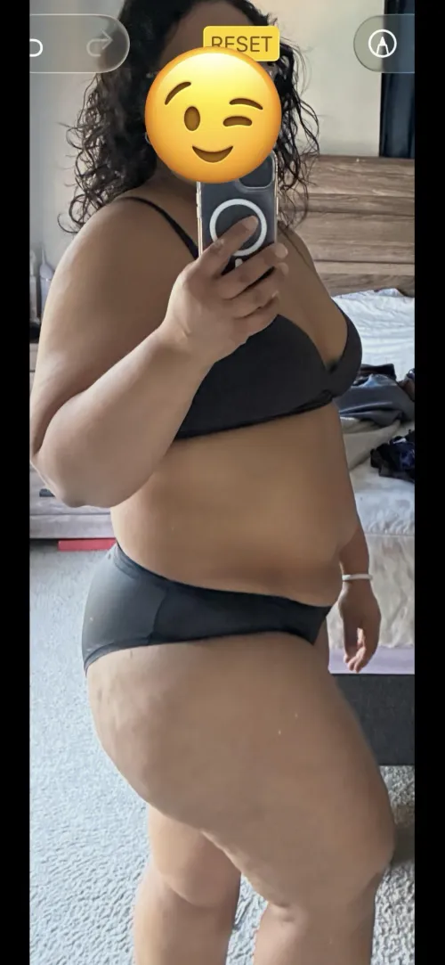 Good morning anyone available.