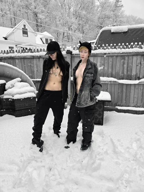 Good morning! Back to the snow today!✨ 50% off XXX OF  daily posts, no chatters, & truly exclusive content  Piss stuff on Fansly  Talk dirty with me on Sextpanther links in comments 