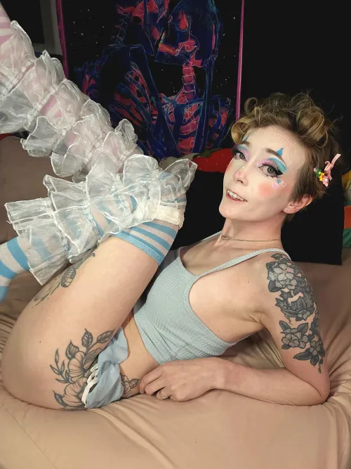 Good morning! Make sure you laugh today!✨ 50% off XXX OF  daily posts, no chatters, & truly exclusive content  Piss stuff on Fansly  Talk dirty with me on Sextpanther links in comments 