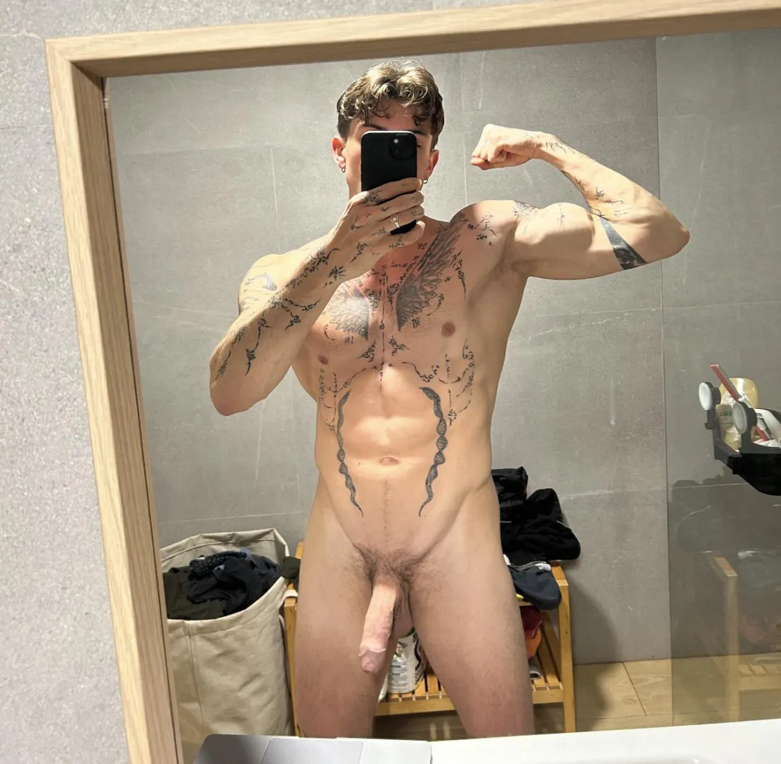 Goon to my muscles [26]