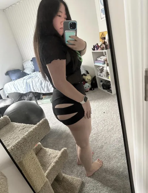 Grab a handful as you squeeze by me 