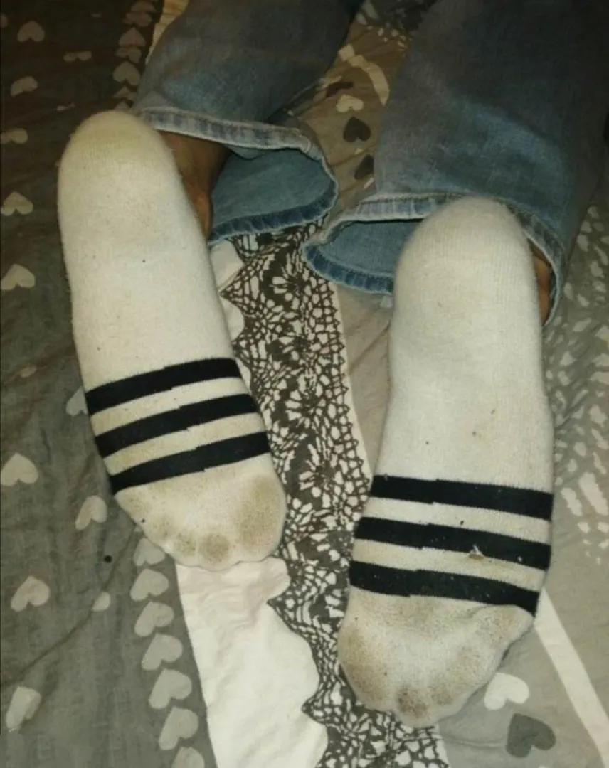 Great to see how much you are ho*ny to my stinky socks 