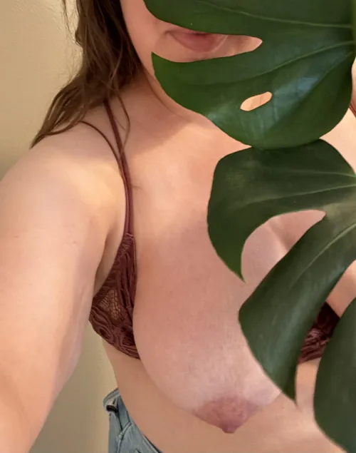 Green thumb and pink nipples