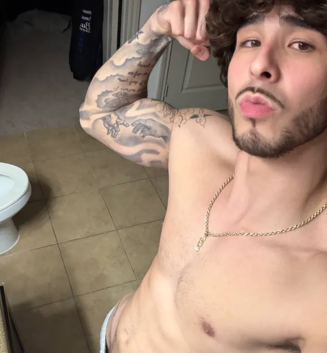 Grip the arm, follow the lines