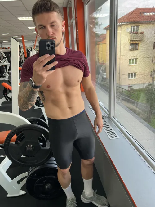 Gym bulge