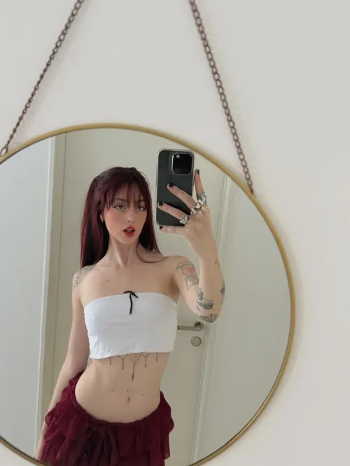 Had a drink + feeling flirty, need someone who can host - T3legram works better: .`lunakaitlyn,.