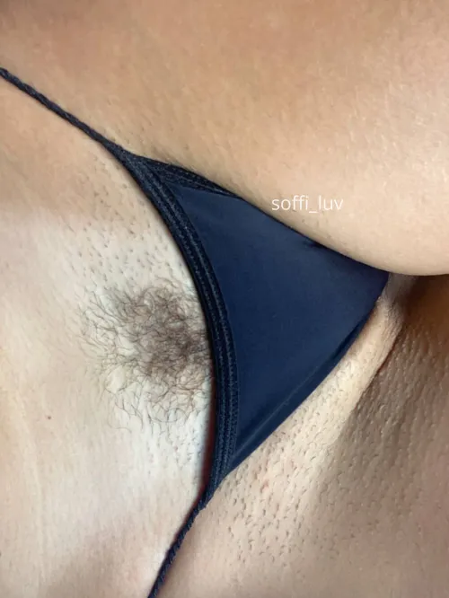 hair explooooding out of my panties :3