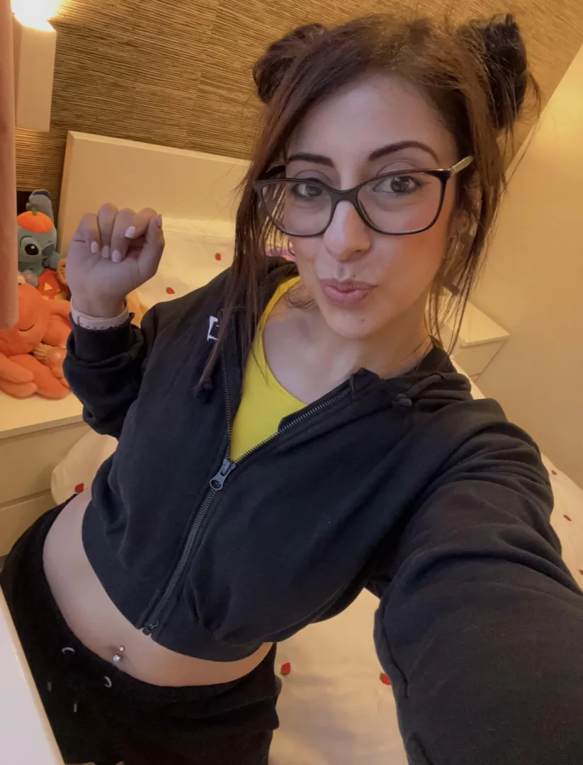 Hairbuns and glasses today
