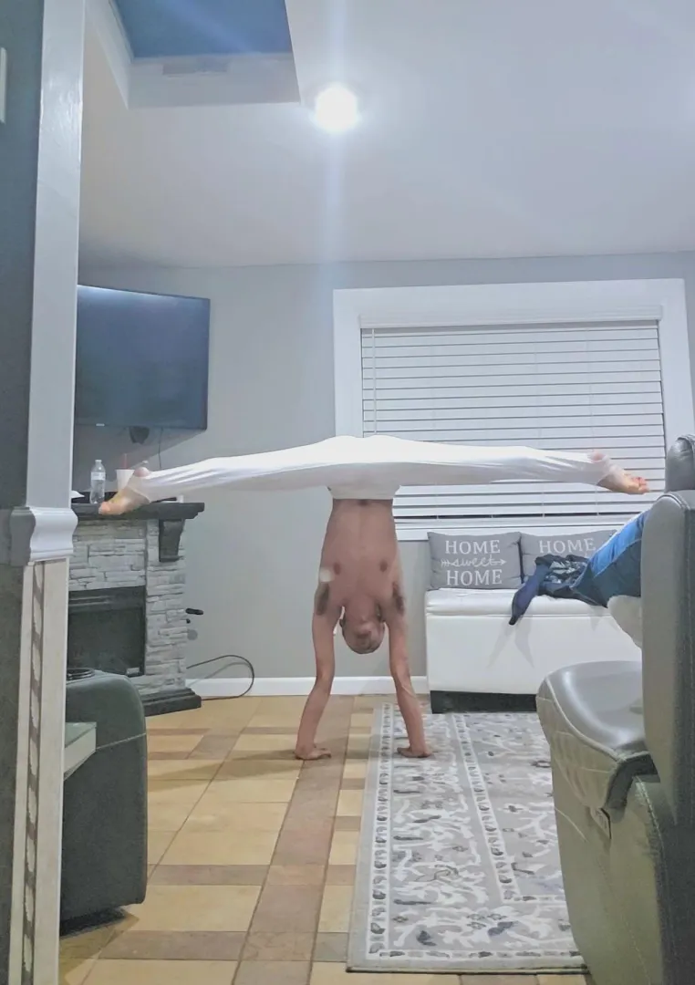 Handstand split