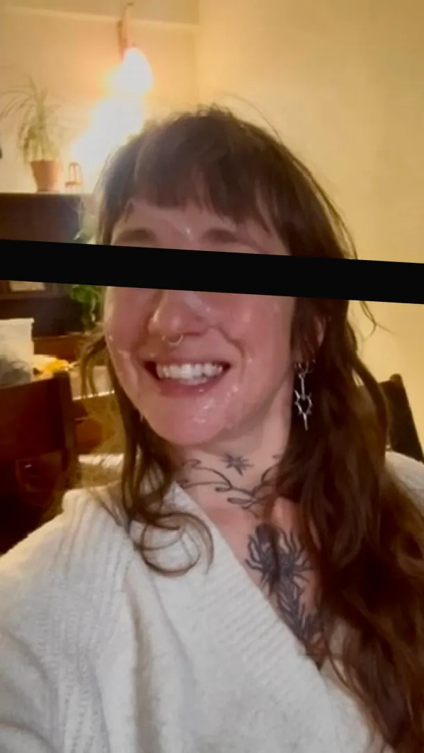 happy filthy baby :3